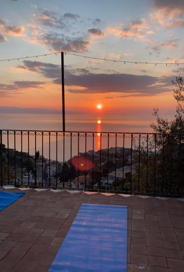 Casa Dei Sogni Taormina Bed and Breakfast