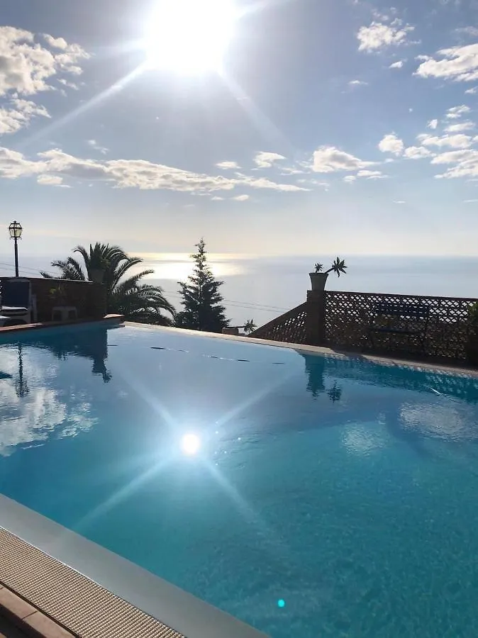 Casa Dei Sogni Taormina Bed and Breakfast 0*,  Italien