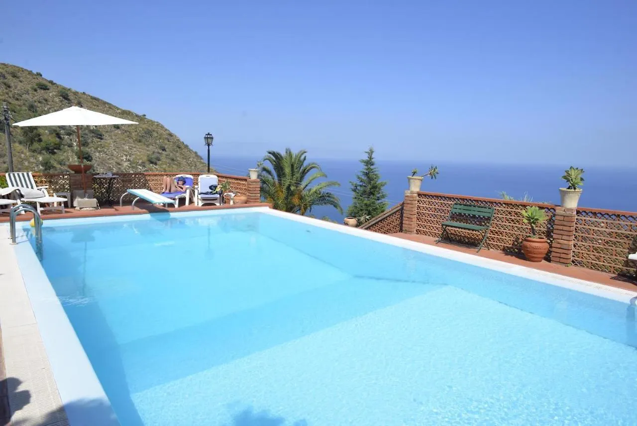 Casa Dei Sogni Taormina Bed and Breakfast