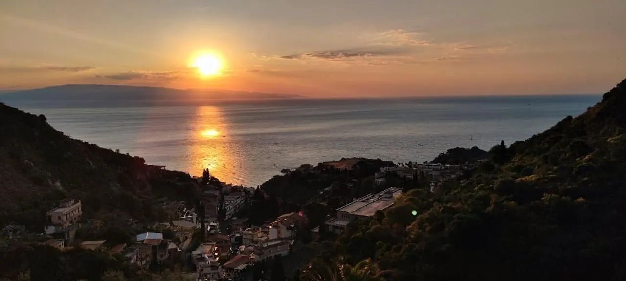 Casa Dei Sogni Taormina Bed and Breakfast