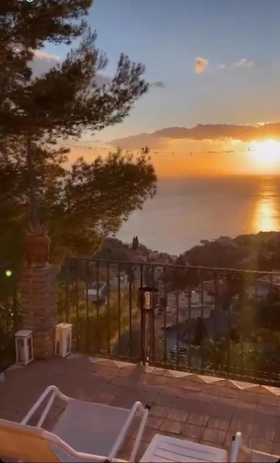 Casa Dei Sogni Taormina Bed and Breakfast 0*,