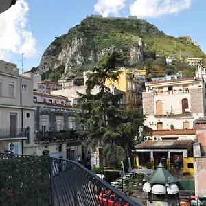https://bb-porta-del-re.taorminaitalyhotels.com