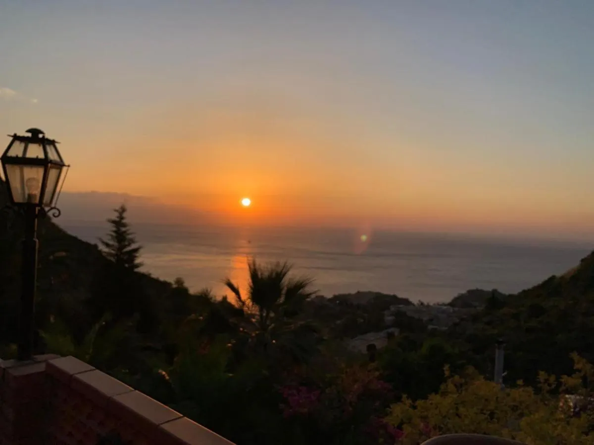 Bed & Breakfast Casa Dei Sogni Taormina Bed and Breakfast
