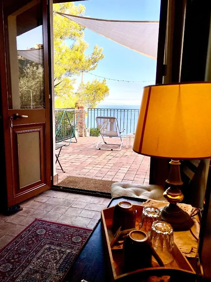 Bed & Breakfast Casa Dei Sogni Taormina Bed and Breakfast